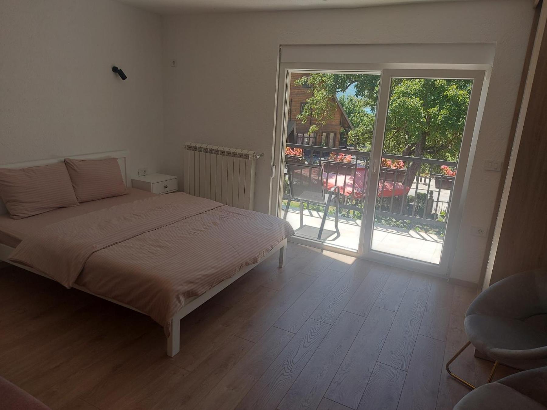 Rooms Lida & Friendly Home Plav Exteriér fotografie