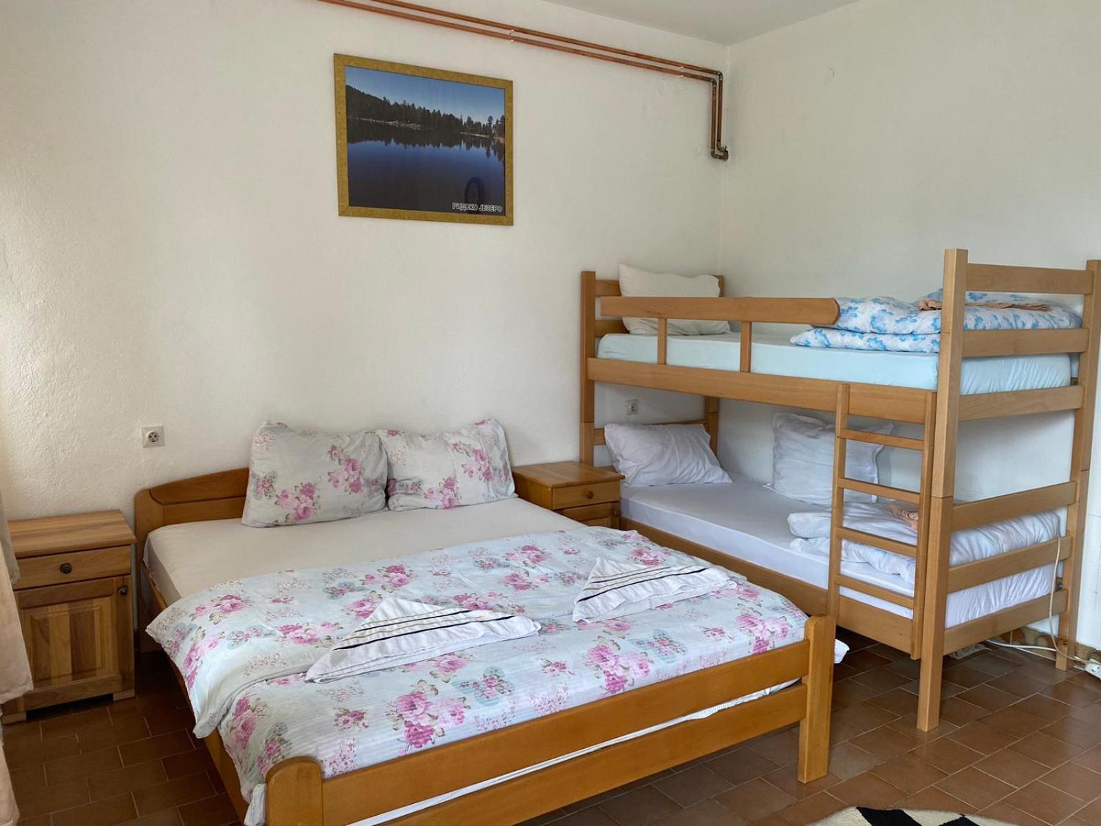 Rooms Lida & Friendly Home Plav Pokoj fotografie